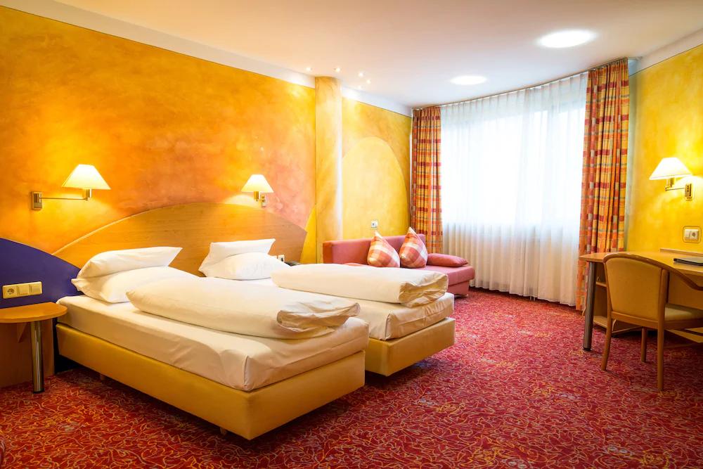 קרלסרוהה Allvitalis Traumhotel מראה חיצוני תמונה