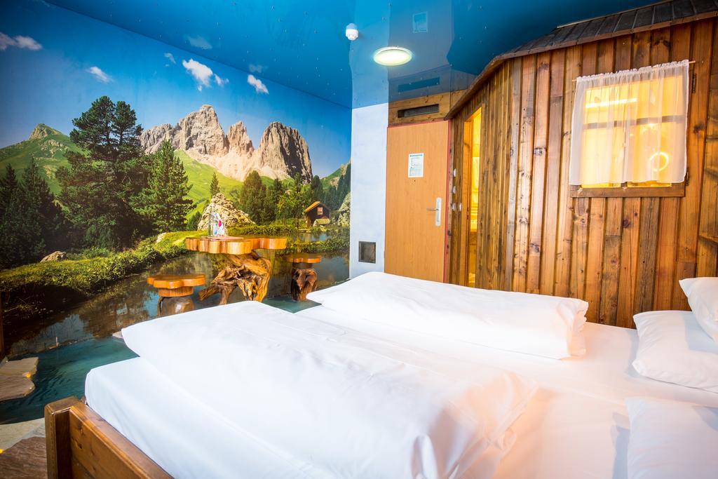 קרלסרוהה Allvitalis Traumhotel מראה חיצוני תמונה